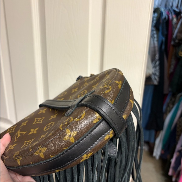 Louis Vuitton Brown and Black Fringe Crossbody Bag - Picture 3 of 9